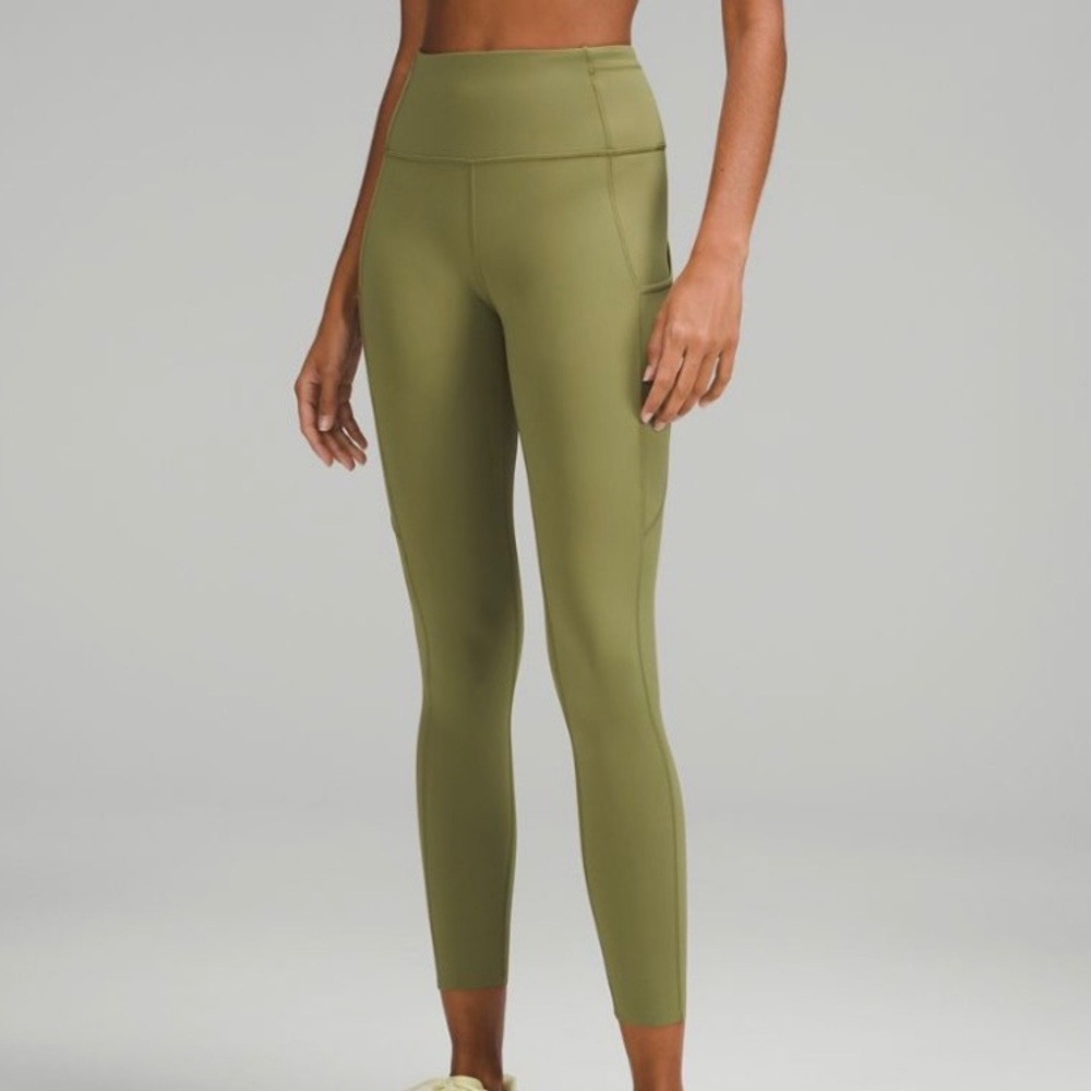 Lululemon Fast and Free High Rise Tight 25” size 4